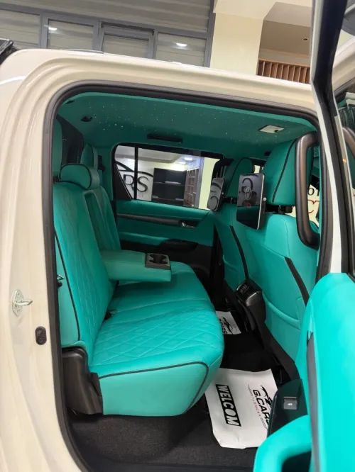 Toyota HILUX 4*4 2025 Gr sport / full option