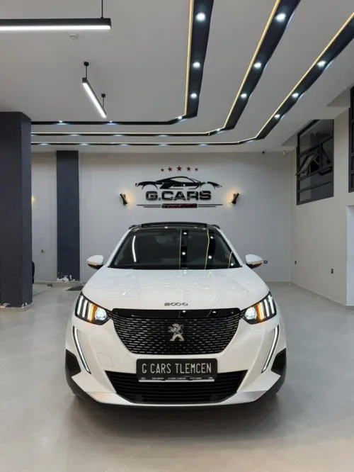 Peugeot 2008 2025 Allure Pack