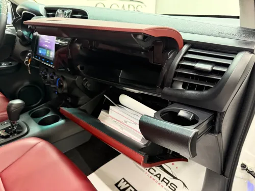 Toyota Revo  2025 HILUX FULL OPTION 4*4