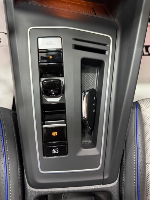 Volkswagen Golf 8,5 full option 2026 R_LINE
