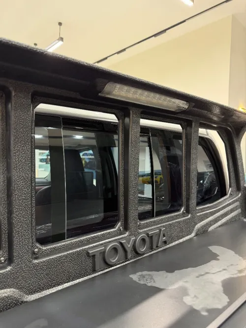 Toyota Revo  2025 HILUX FULL OPTION 4*4