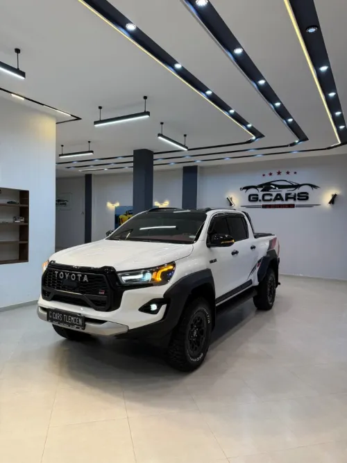 Toyota HILUX 4*4 FULL OPTION 2025 Gr sport vip