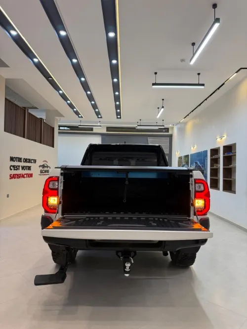 Toyota HILUX 4*4 FULL OPTION 2025 Gr sport vip