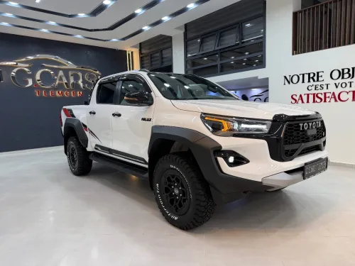 Toyota HILUX 4*4 2025 GR SPORT /FULL OPTION