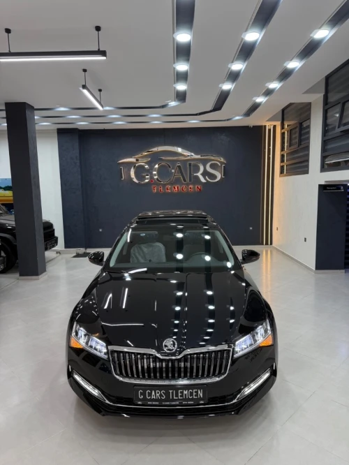 Skoda Superb 2025 Luxury