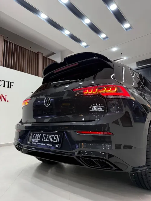 Volkswagen Golf 8,5 full option 2026 R-LINE / BLACK ÉDITION