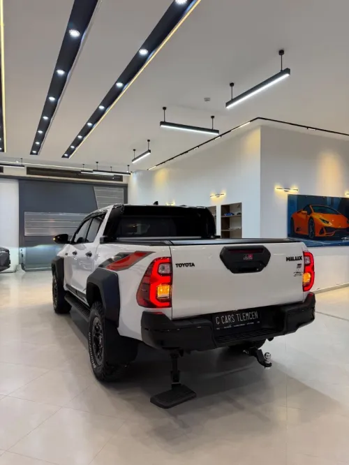Toyota HILUX 4*4 FULL OPTION 2025 Gr sport vip