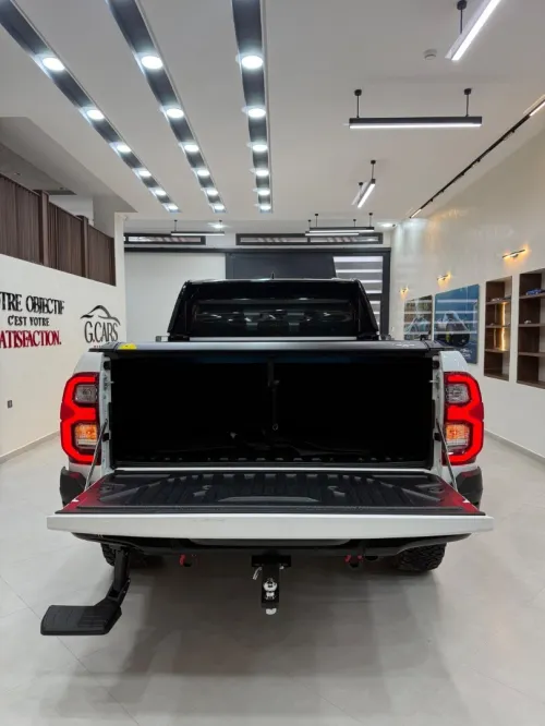 Toyota HILUX 4*4 2025 Gr sport / full option