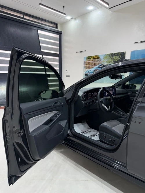 Volkswagen Golf 8,5 full option 2026 R-LINE / BLACK ÉDITION