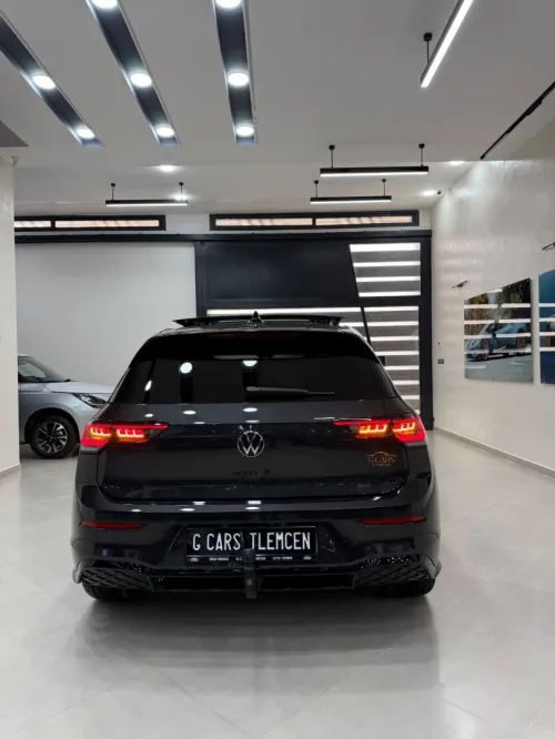 Volkswagen Golf 8,5 full option 2026 R-LINE / BLACK ÉDITION