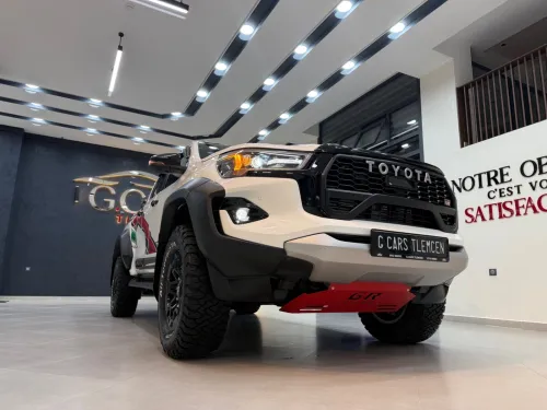 Toyota HILUX 4*4 2025 Gr sport / full option
