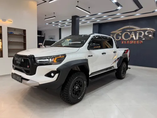 Toyota HILUX 4*4 2025 GR SPORT /FULL OPTION