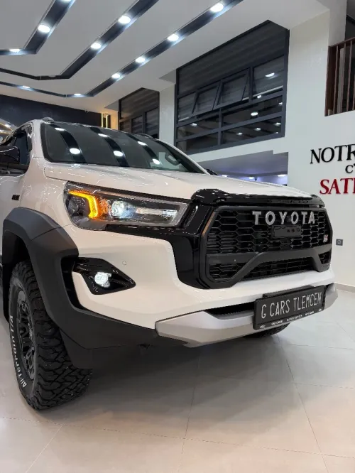 Toyota HILUX 4*4 2025 GR SPORT /FULL OPTION