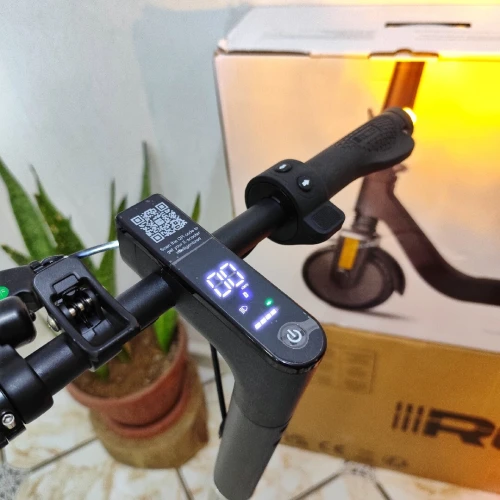 Trottinette Électrique Trotinette RCB R19 i Jamais Utilisé i Promotion!