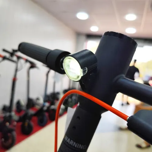 Trottinette Électrique Trotinette Xiaomi 5 ELITE i Jamais Utilisé