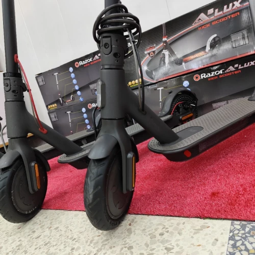 Trottinette Électrique Trotinette Xiaomi Essential I Faible kilométrage!