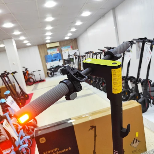 Trottinette Électrique Trotinette Xiaomi 5 i Jamais Utilisé