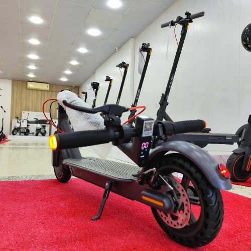 Trottinette Électrique Trotinette Mankeel Mk83 Pro i PRIX CHOC!