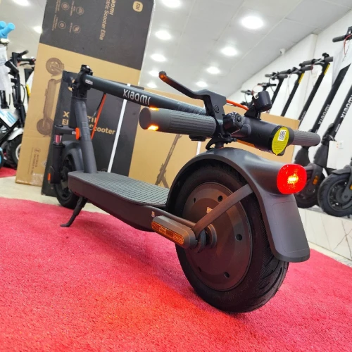 Trottinette Électrique Trotinette Xiaomi 5 ELITE i Jamais Utilisé