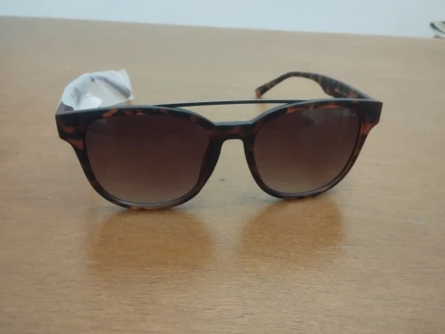 Lunette guess