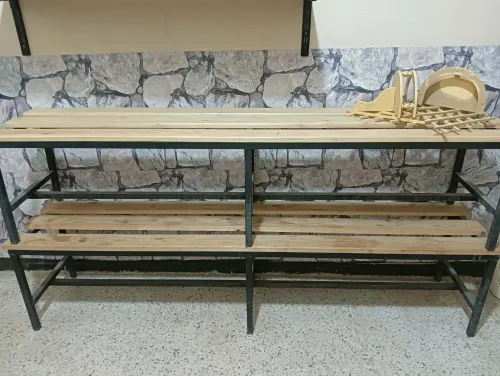 5 tables 5 bancs