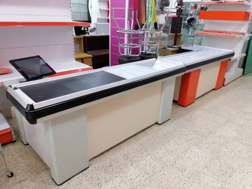 Table caisse/comptoir de magasin/
