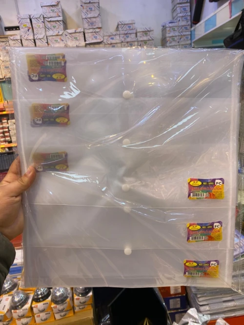Pochettes à bouton pratiques