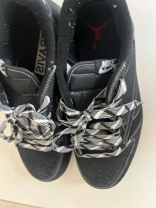 Nike Travis scoot