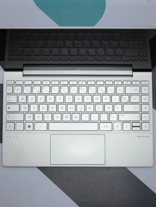 LAPTOP Hp ENVY 13 I7-1165G7, 8 GB 512GB SSD, 13.3" FHD