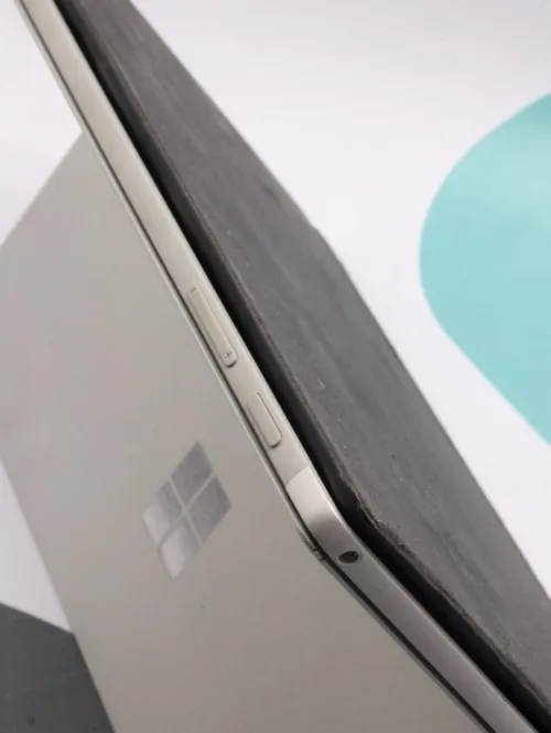 LAPTOP / TABLETTE MICROSOFT SURFACE PRO 6, I7-8650U, 8GB 256GB SSD, 12.5" TACTILE