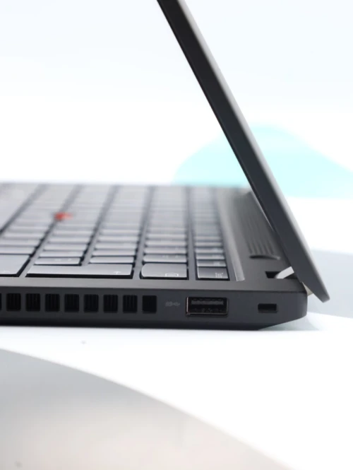 LAPTOP LENOVO THINKPAD T14 I5-1345U 16GB RAM 256 GB SSD ECRAN 14" FHD 