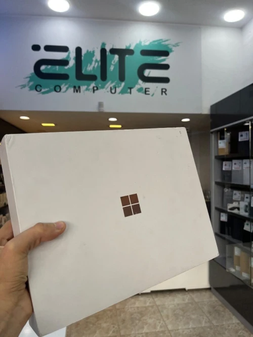 SURFACE LAPTOP 13" SNAPDRAGON X PLUS 16GB RAM 256GB SSD ECRAN 13" TACTILE NEUF