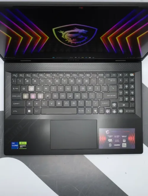 LAPTO GAMING MSI CROSSAIR 16 HX , I7-14700HX , 16GB 512GB SSD , NVIDIA RTX 4060 8GB , 16" 2K 240Hz