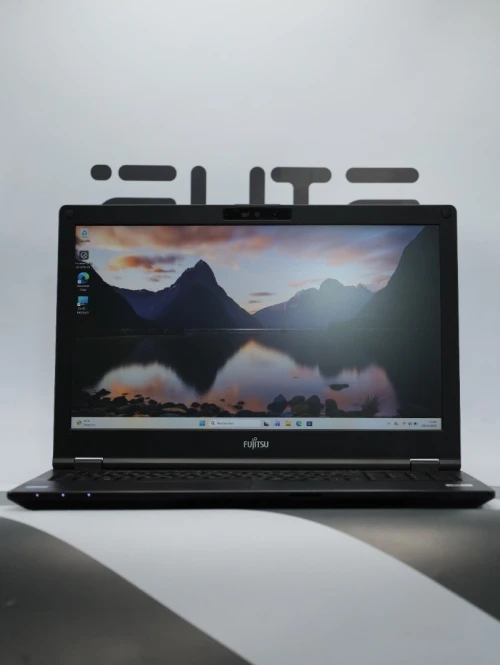 LAPTOP FUJITSU LIFEBOOK E3511 , I5-1135G7 , 12GB 256GB SSD , 15.6" FHD