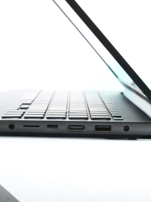 LAPTOP ASUS VIVOBOOK PRO 16X , RYZEN 9 5900Hx , 16GB 512GB SSD , NVIDIA RTX 3050 TI , 16" 2K 120Hz