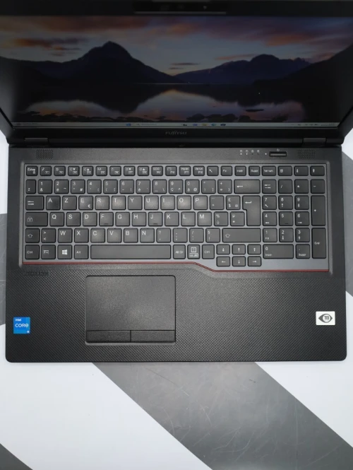 LAPTOP FUJITSU LIFEBOOK E3511 , I5-1135G7 , 12GB 256GB SSD , 15.6" FHD
