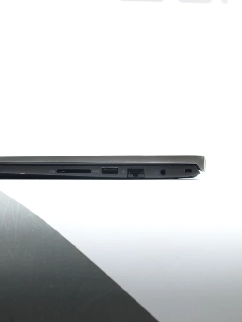 LAPTOP DELL VOSTRO 5510 , I5-11300H , 8GB 512GB SSD , 15.6"