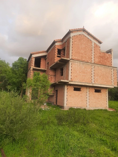 Vente Villa Tizi Ouzou Azazga