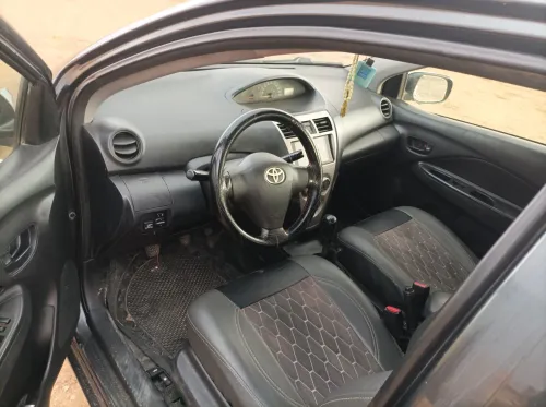 Toyota Yaris Sedan 2012 Yaris Sedan