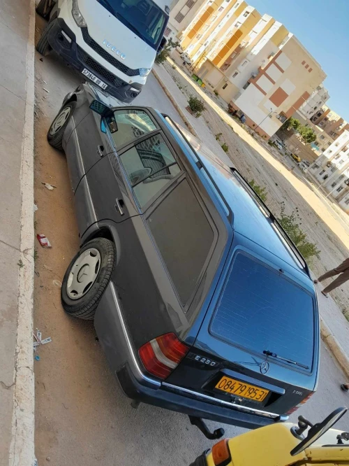 Mercedes Classe E 1995 E250 break
