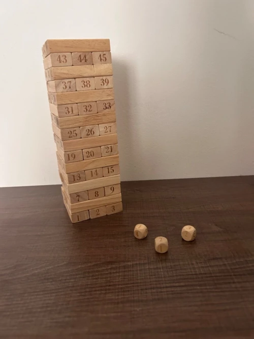 Jeu de société JENGA. État impeccable !