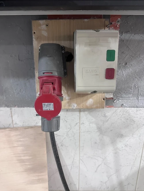 Matérielle aluminium أجهزة الألمنيوم