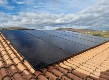 Installation de panneaux solaires , maintenance et réhabilitation des centrales photovoltaïques