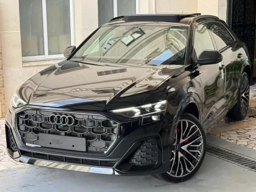 Audi Q8 2025 S LINE
