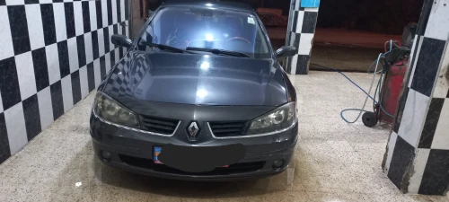 Renault Laguna 2 2002 Initiale Paris