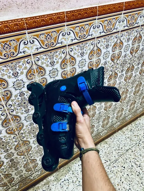 أحذية تزلج المانية (ليغولوغ)