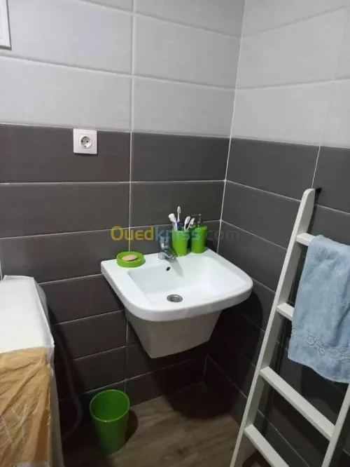 Location Appartement F4 Annaba Annaba
