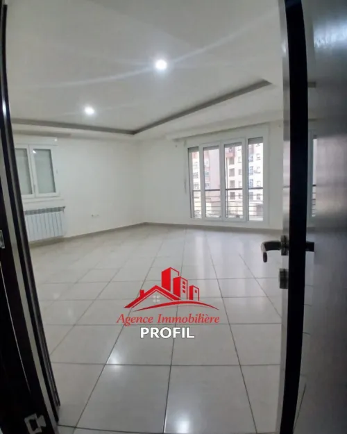 Location Appartement F4 Annaba Annaba