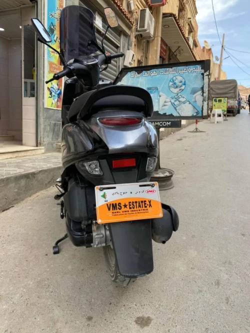 vespa extate x 2025