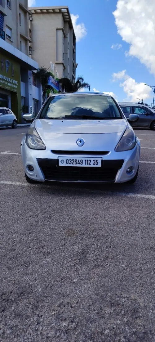 Renault Clio 3 2012 Night and Day